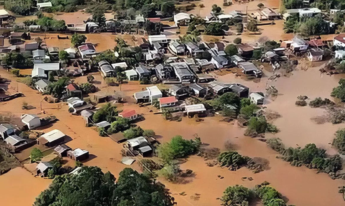 Governo disponibilizará R$ 56 milhões para vítimas de ciclone no Sul