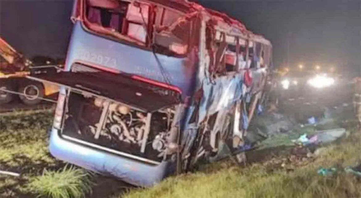 Sobe para sete o número de mortos em acidente da BR-070