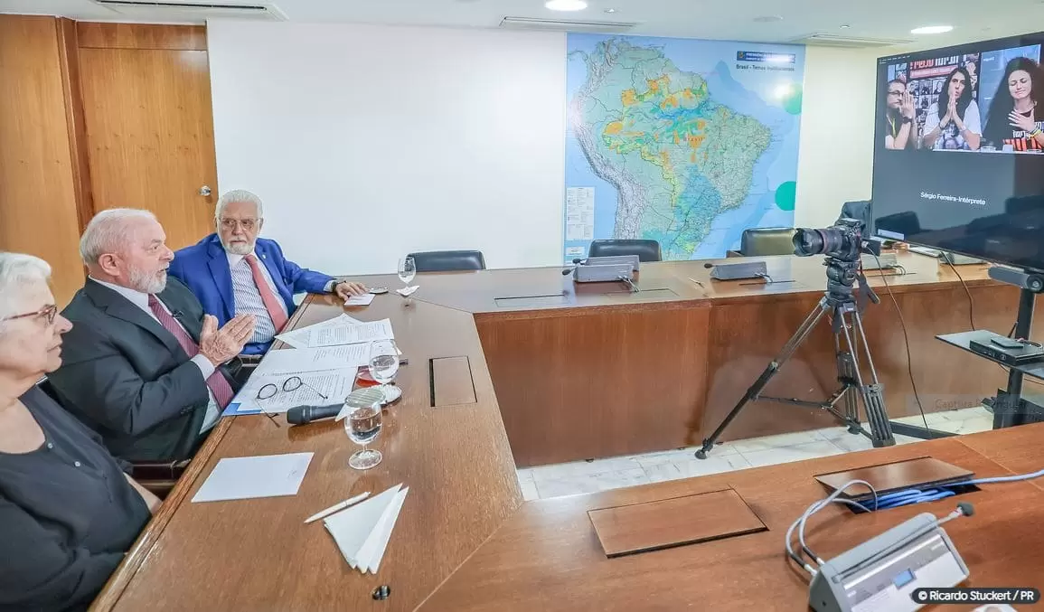 Lula conversa com familiares de desaparecidos em Gaza