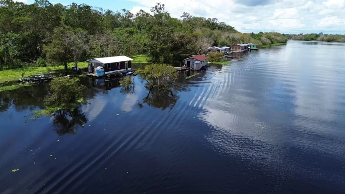 O programa Luz para Todos irá beneficiar 434 comunidades no Amazonas em 2024