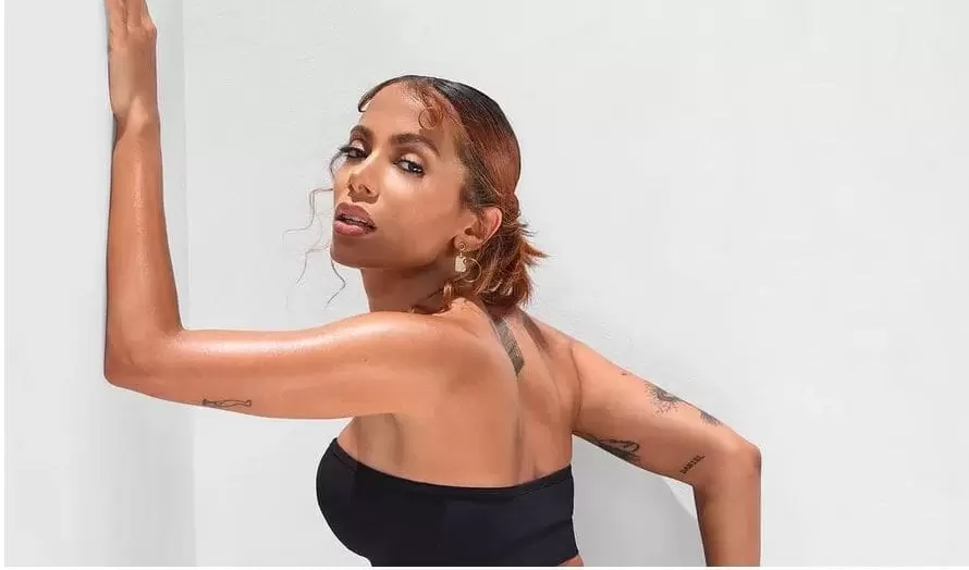 Anitta estrela nova campanha da marca de lingerie de Rihanna; veja as fotos