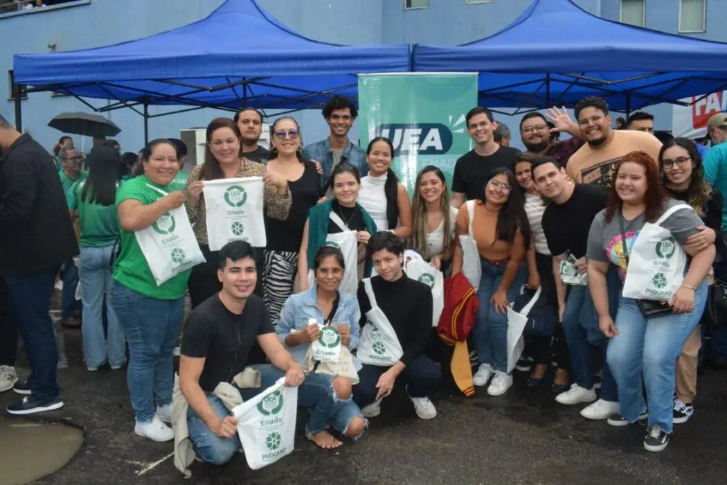 Mais de 300 alunos da UEA realizam prova do Enade neste domingo (26)