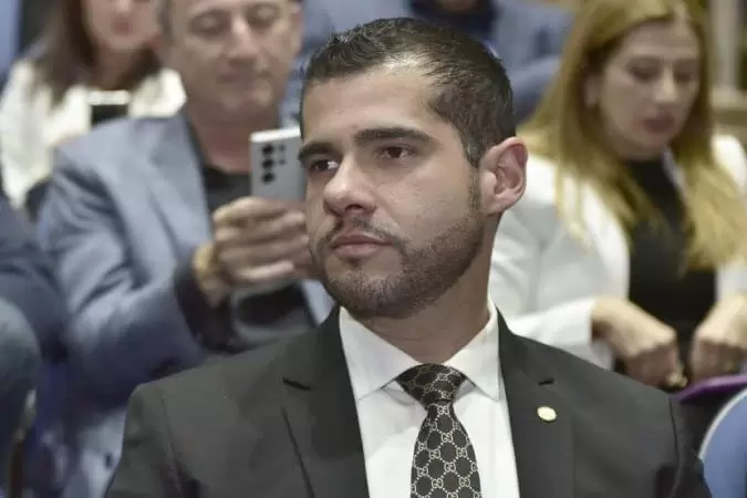 Deputado federal reage a tentativa de assalto e mata suspeito com tiro