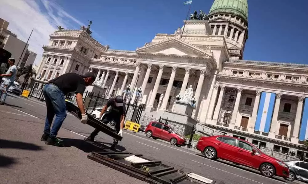 Argentinos se organizam para ocupar ruas de Buenos Aires apesar de ameaças do governo Milei
