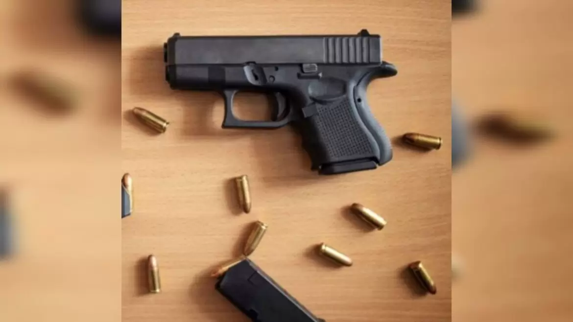Assassinos matam dois e carro preto pode interligar crimes