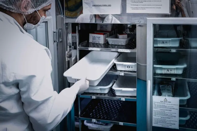 Com estoque baixo, Hemoam faz convocação urgente de doadores de sangue em Manaus