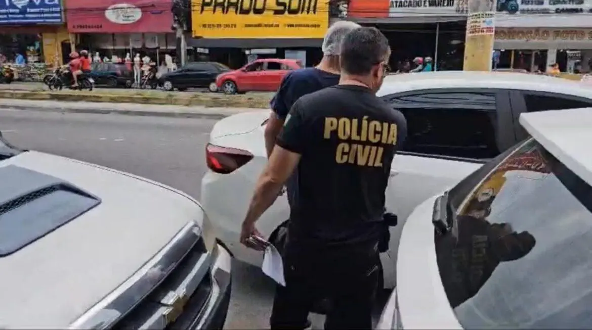 Polícia prende trio criminoso envolvido no desvio de cerca de R$ 300 mil de locadora de veículo