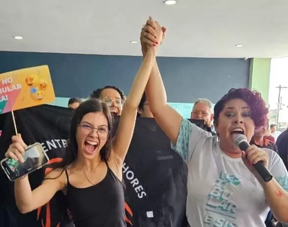Alunos da rede pública estadual comemoram aprovação na UEA