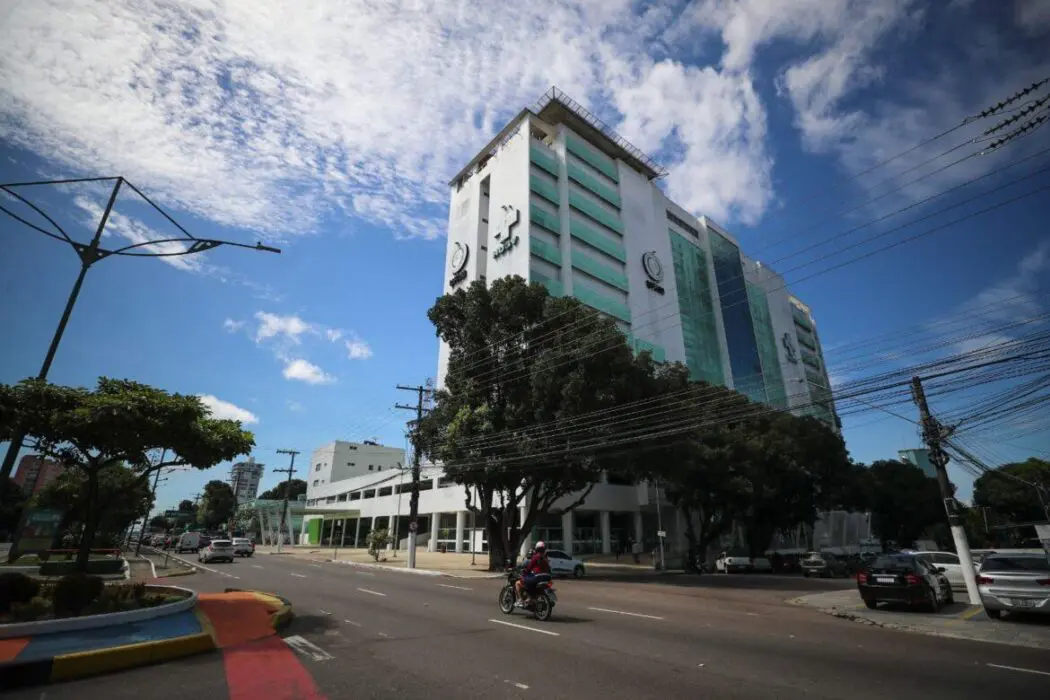Governo do Amazonas garante decisão favorável para uso de equipamento de hemodinâmica do HUGV