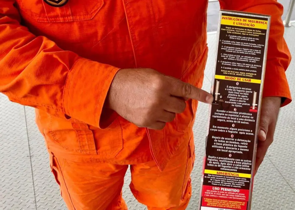 Festas de fim de ano: Corpo de Bombeiros destaca importância do manuseio correto de fogos de artifício