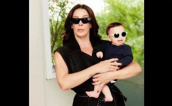 Claudia Raia encanta ao compartilhar fotos do filho caçula
