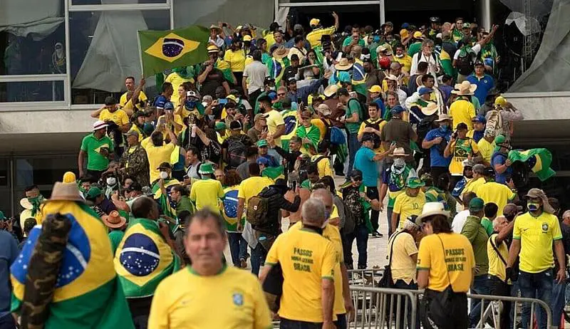 Um ano após tentativa de golpe, STF mantém 66 presos