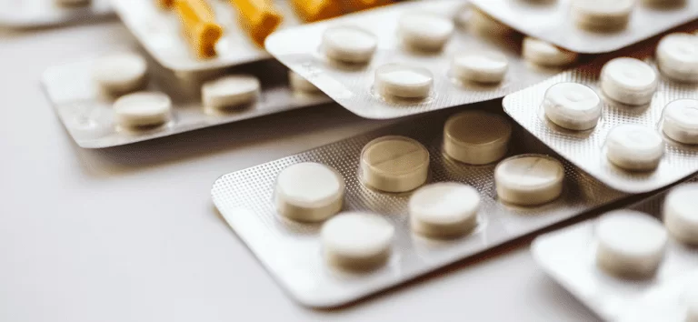 Novo medicamento contra HIV com dose única diária chega ao Brasil