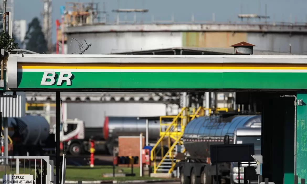 Postos BR não poderão usar nome da Petrobras; entenda o caso