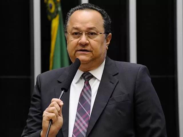 Silas Câmara tem mandato cassado pelo TRE-AM