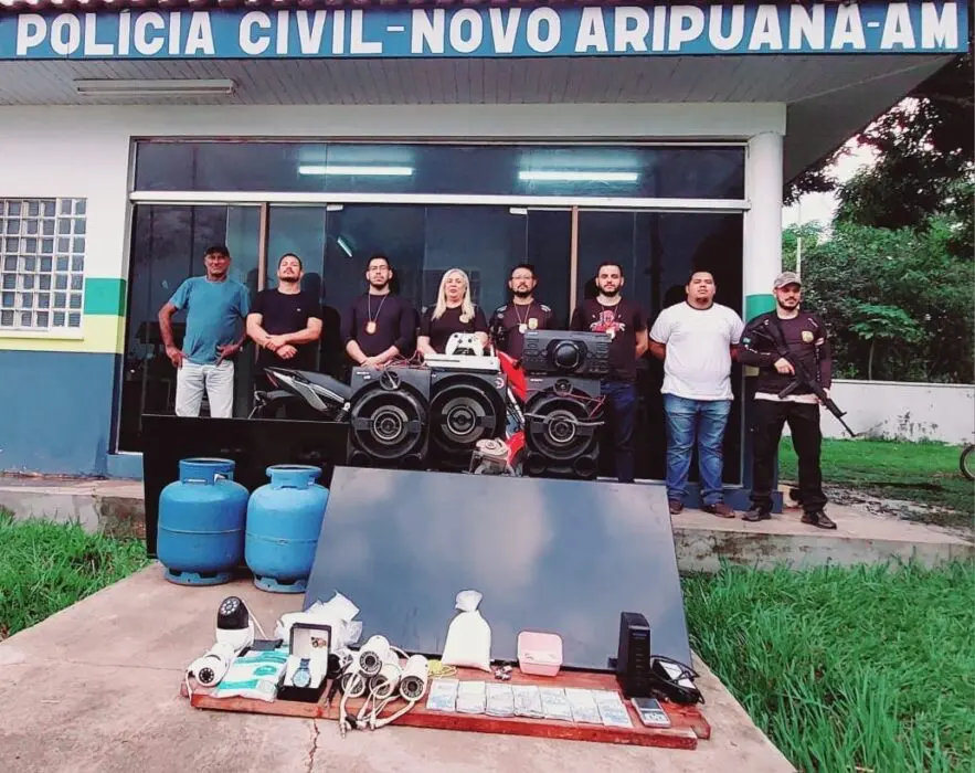 Polícias apreendem drogas e objetos roubados e furtados em residência de Novo Aripuanã