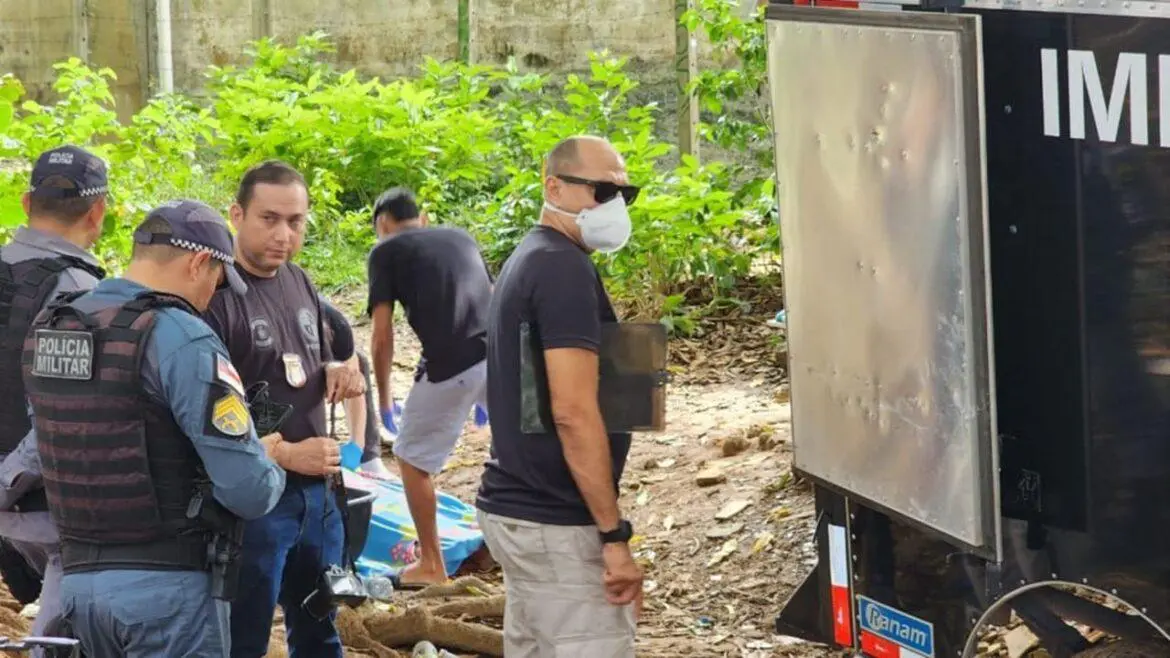 Jovem é encontrado morto no bairro Compensa