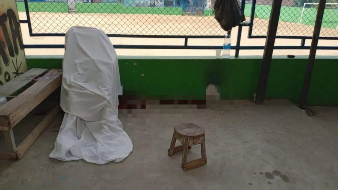 Homem é executado a tiros próximo a campo de futebol