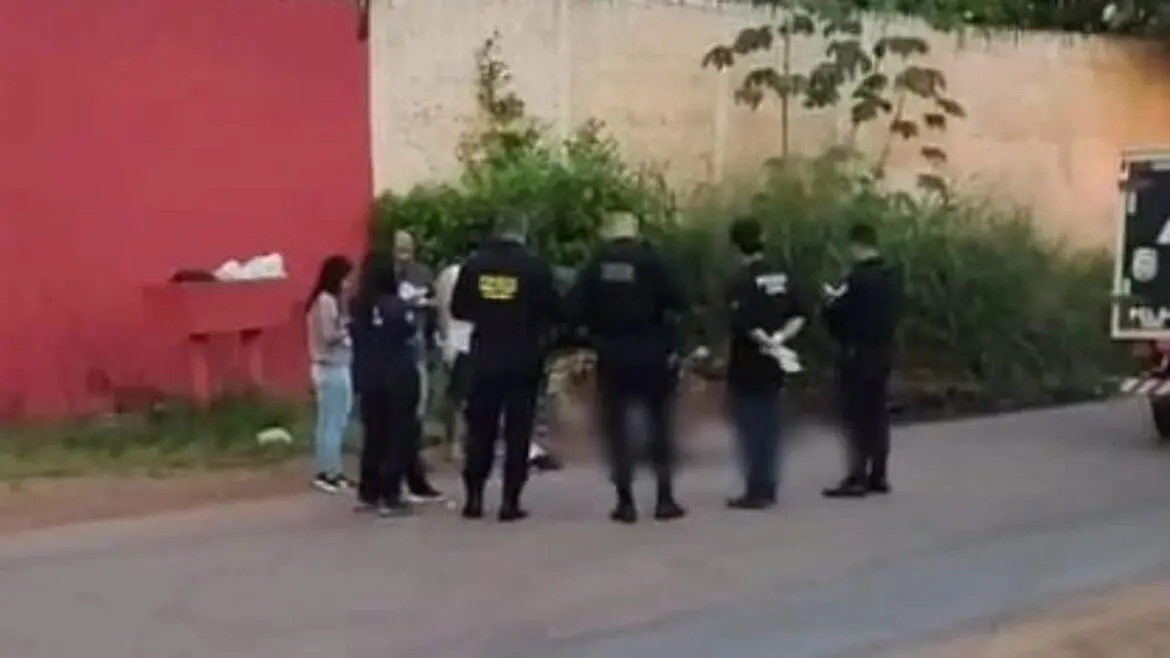 Travesti é morta com golpes de terçado pela manhã