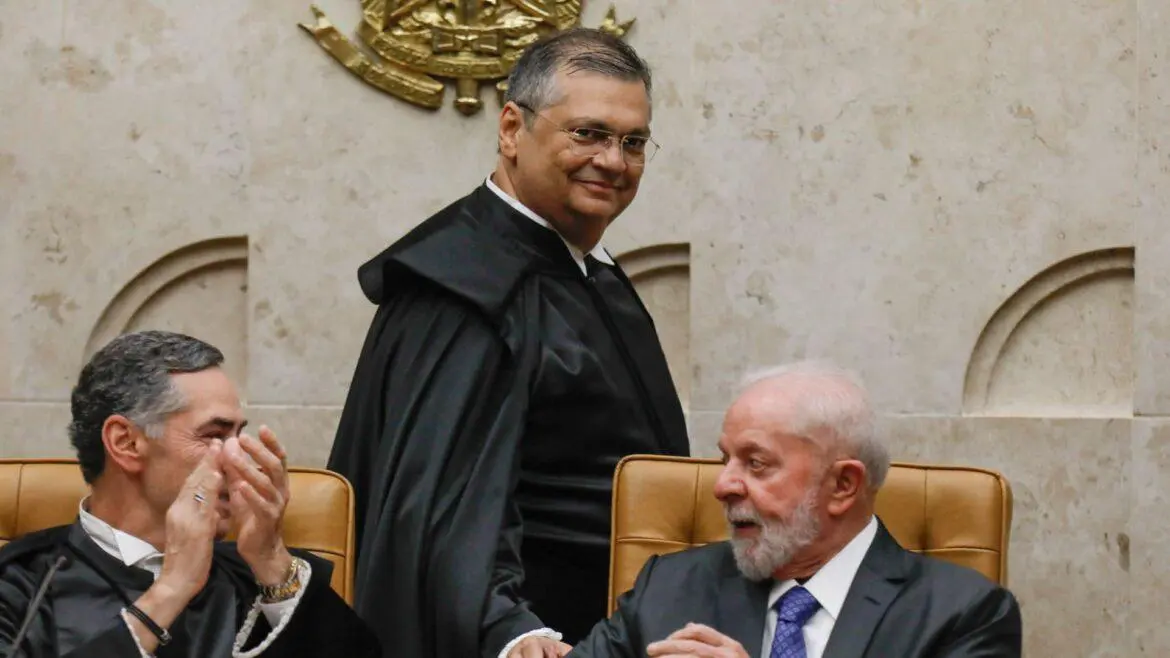 Flávio Dino toma posse como ministro do STF 