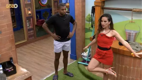 BBB 24: Wanessa exagera na bebida durante a festa e prevê que será a próxima eliminada