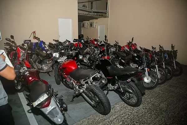 Detran-AM e PC-AM desarticulam suposta quadrilha envolvida em roubo de veículos e ‘rolezinhos’