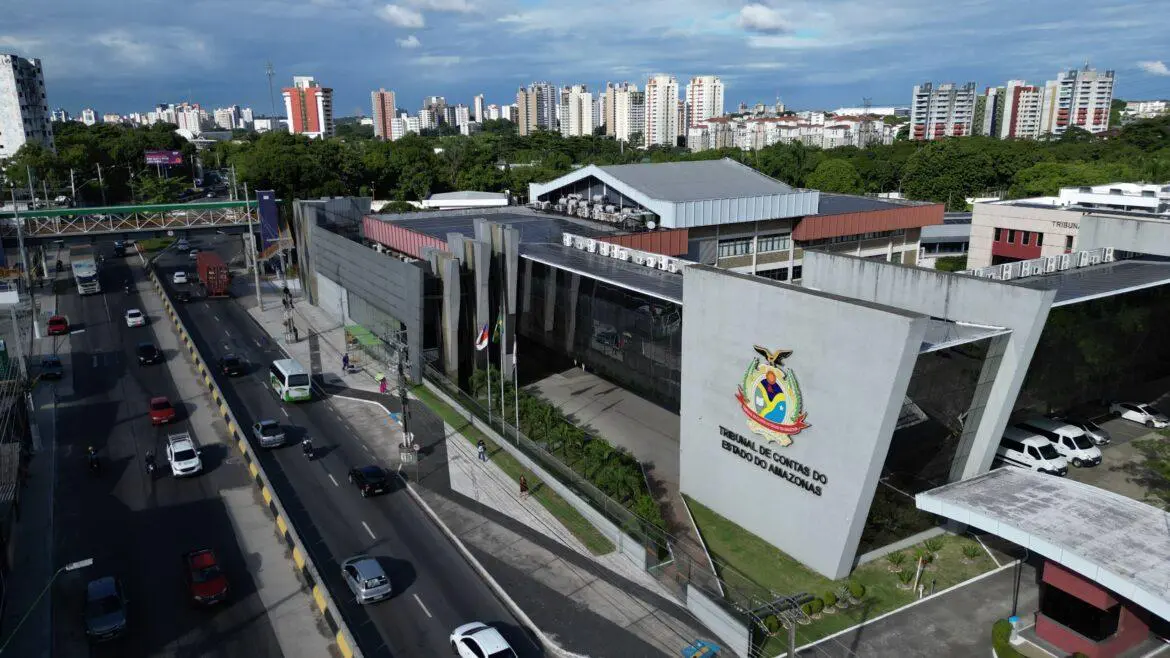 TCE-AM celebra 74 anos de história com avanços tecnológicos e projetos voltados à sociedade