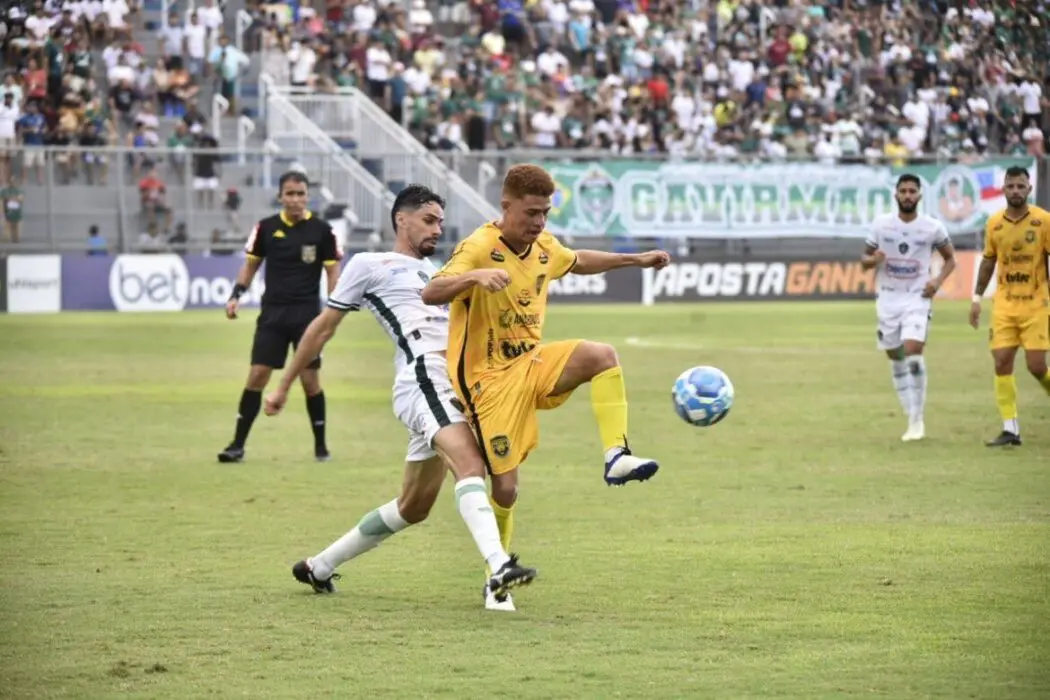 Estádios Carlos Zamith e Ismael Benigno recebem jogos do Barezão 2024 neste fim de semana
