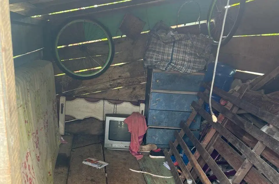 Polícias Civil e Militar prendem mãe e padrasto por cárcere privado e tortura de adolescente em Humaitá