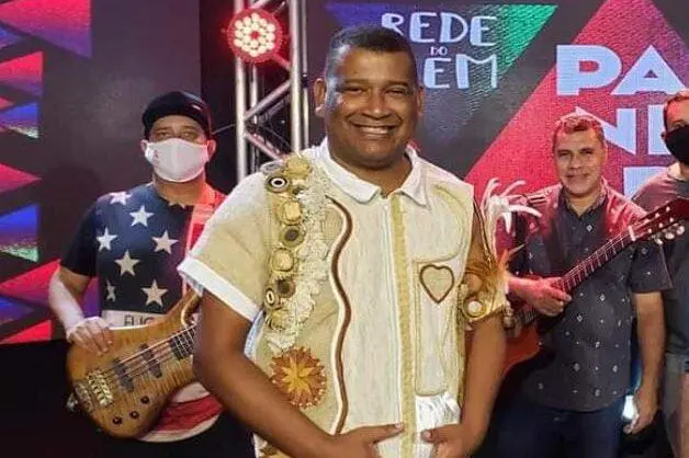 Amazon Best lança programação 2024 com pocket show exclusivo de Edilson Santana para a imprensa