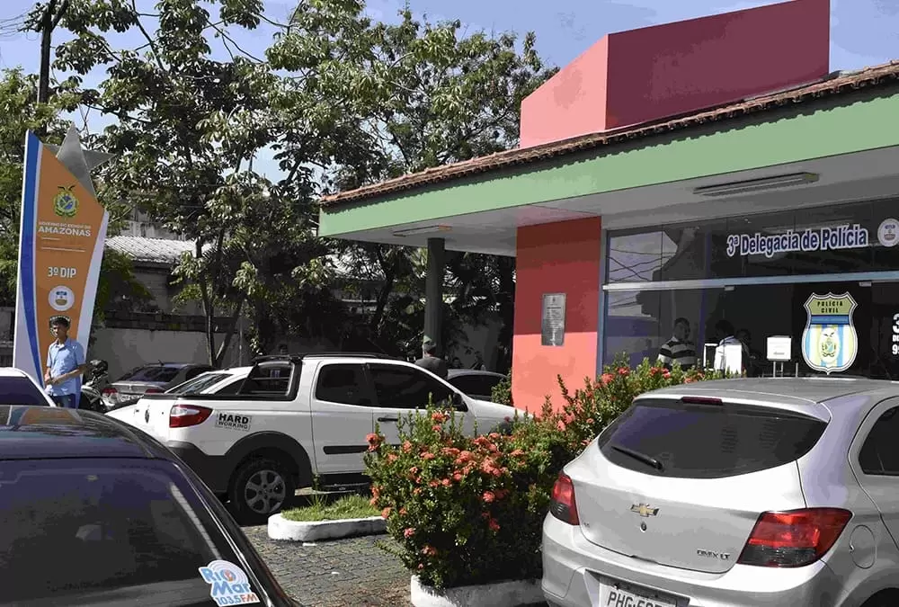 Polícia prende dois homens condenados por roubo, homicídio e tráfico de drogas
