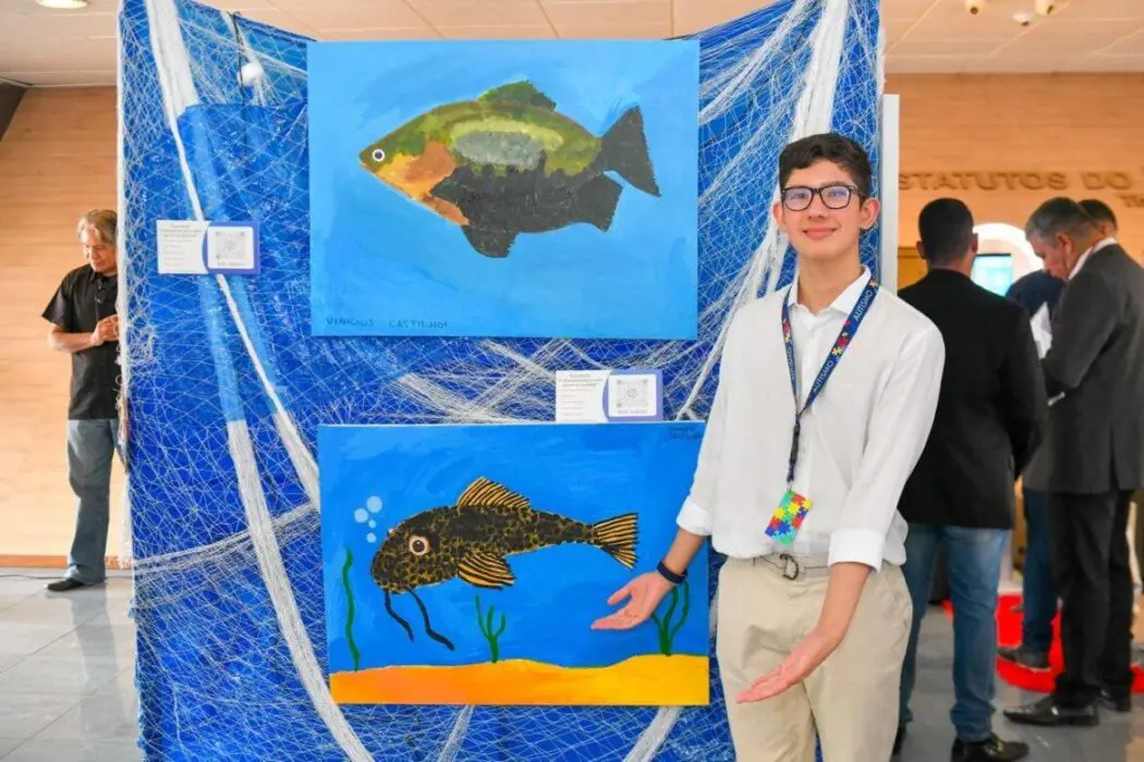 Estudante autista faz exposição ‘Peixes da Amazônia’ na Aleam