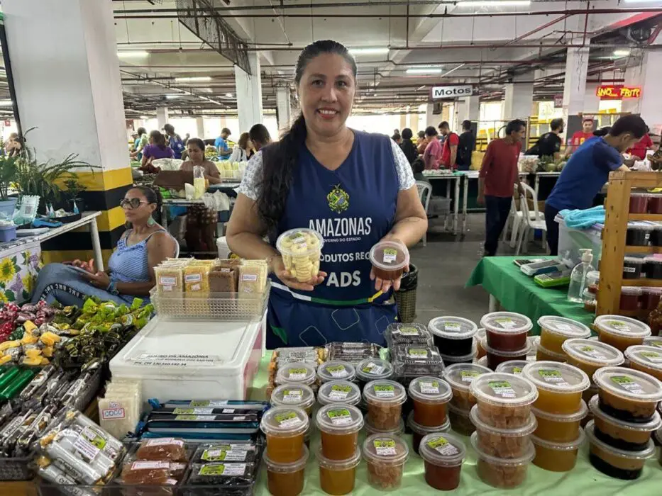 ADS promove Feira de Produtos Regionais durante a 33ª Festa do Cupuaçu, em Presidente Figueiredo