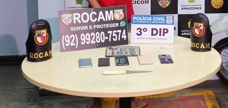 Polícia prende dupla por roubo em via pública no bairro Japiim