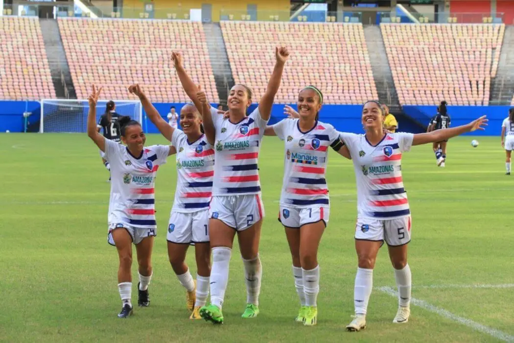 Equipe amazonense vence duelo regional e se mantém na liderança de campeonato nacional