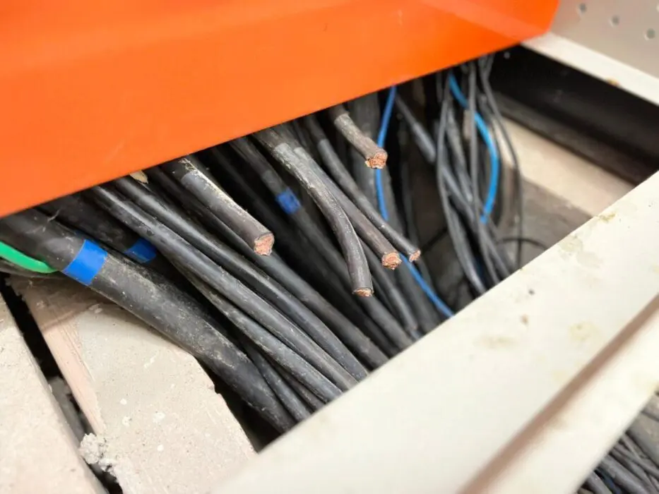 Furto de cabos de energia interrompe serviços da Semad nesta segunda-feira