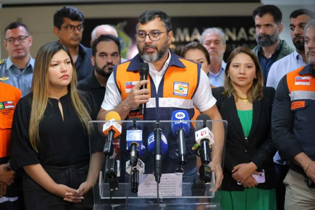 Operação estiagem: Wilson Lima anuncia licenças para dragagens de rios do estado a fim de garantir navegabilidade