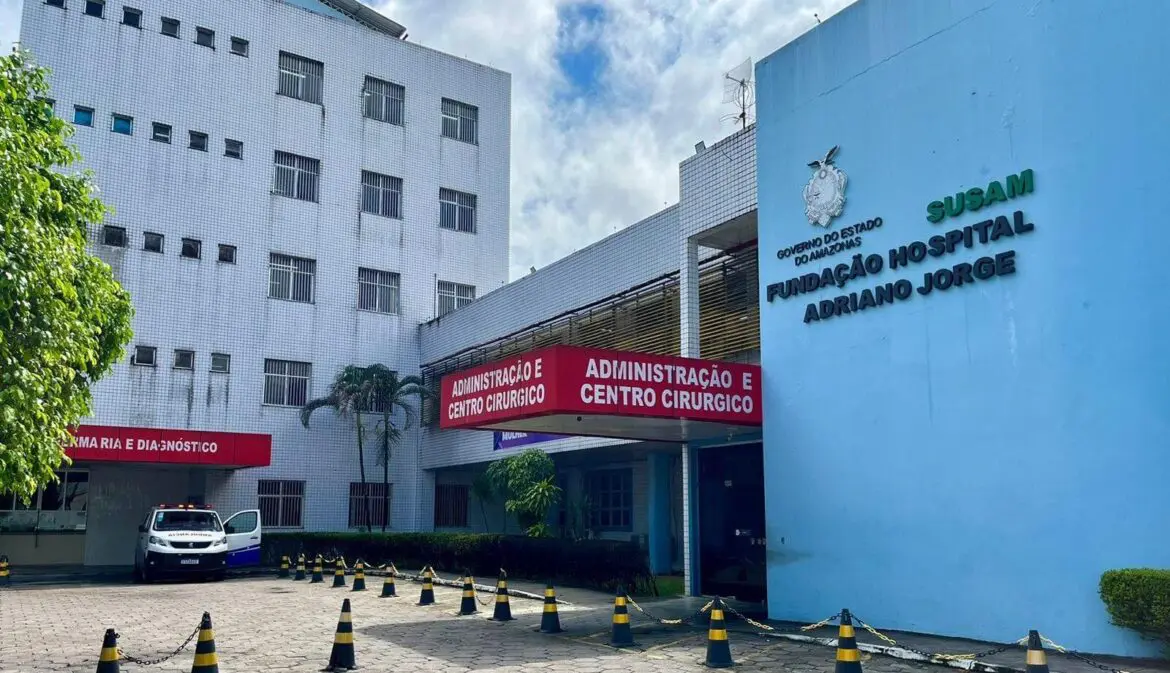 Hospital Adriano Jorge usa pela primeira vez técnica menos invasiva para tratamento do câncer de próstata no estado