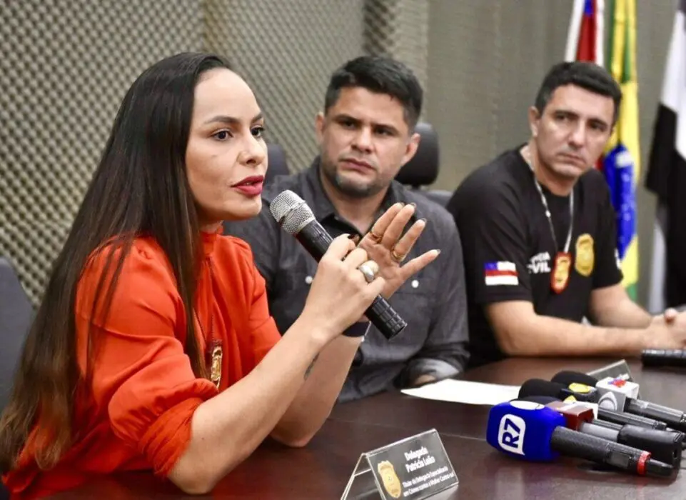 Polícia prende lutador de MMA por agredir fisicamente, injuriar e ameaçar de morte a ex-namorada