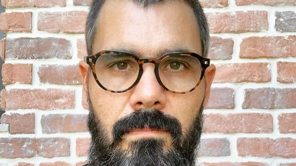 Juliano Cazarré e mulher pedem orações após filha ser novamente internada