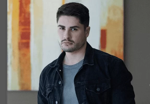Lucas Souza entra em crise e é hospitalizado após ter vídeo intimo vazado