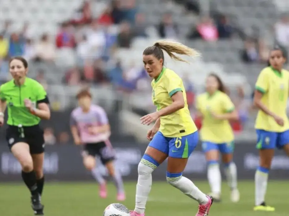 Seleção feminina goleia Jamaica na Arena Pernambuco