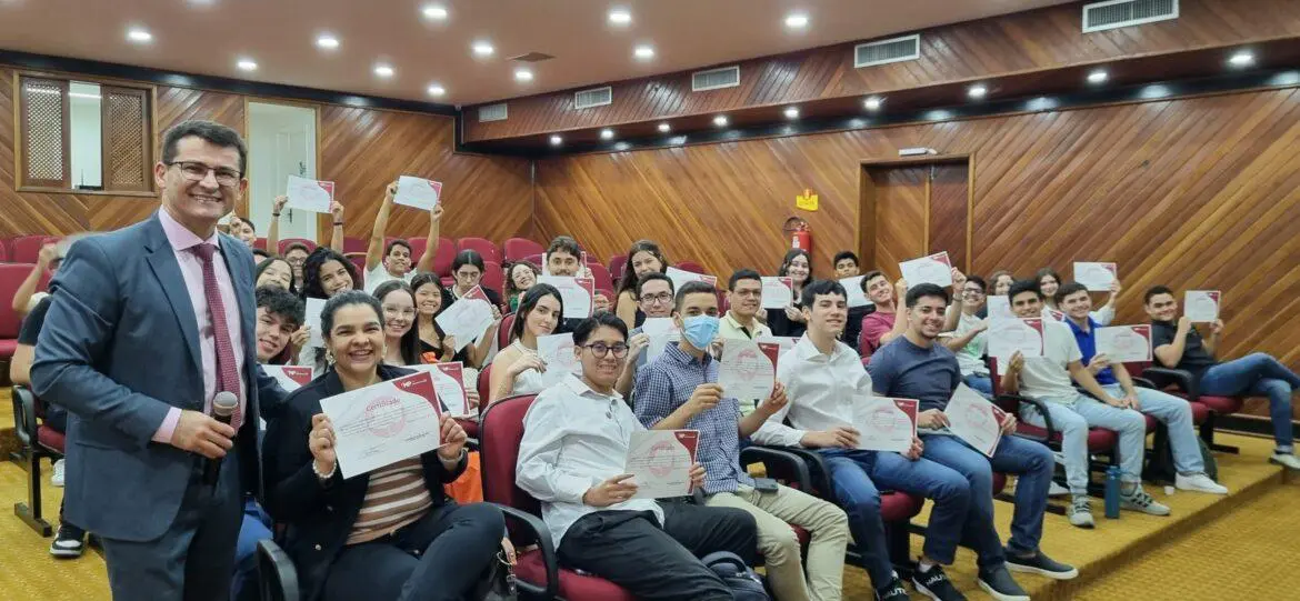 Turma de direito da UEA visita o Ministério Público do Amazonas