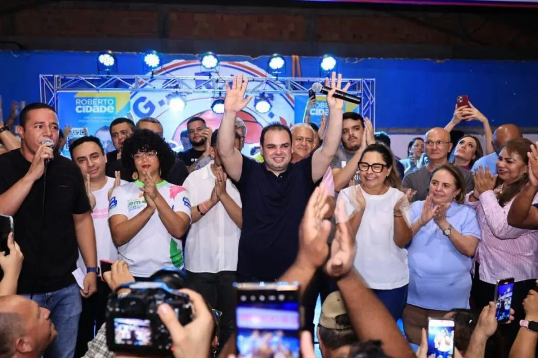 Na Cachoeirinha, o pré-candidato à Prefeitura de Manaus, Roberto Cidade apresenta proposta para melhorar a saúde básica municipal