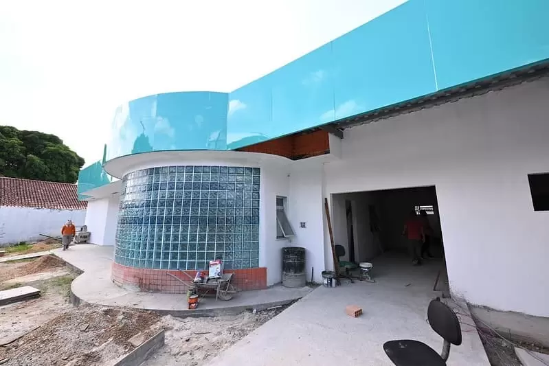 Prefeitura executa ajustes finais em obras de unidade de saúde, creche e pista de skate, na zona Norte