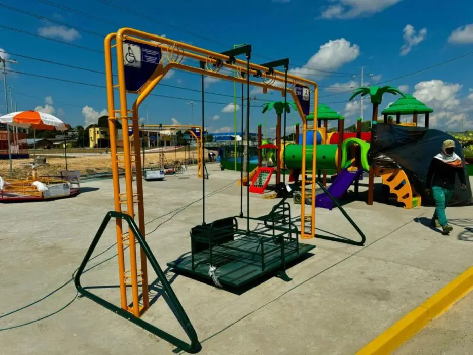 Parque Gigantes da Floresta conta com brinquedos acessíveis e exclusivos para PcDs e cadeirantes