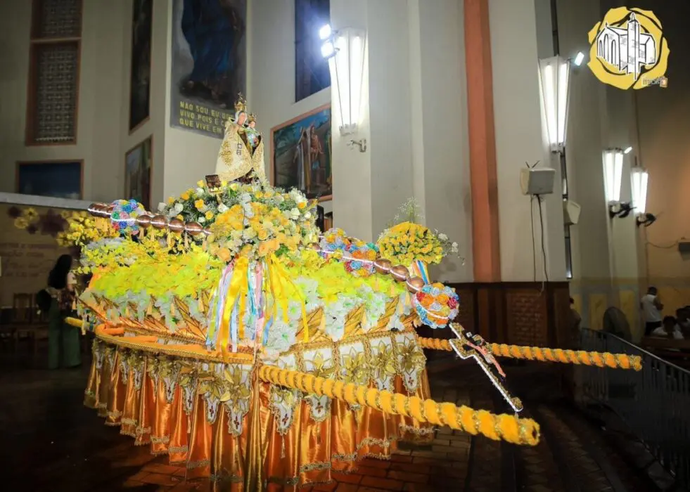 Artista do Boi Caprichoso cria andor de Nossa Senhora do Carmo