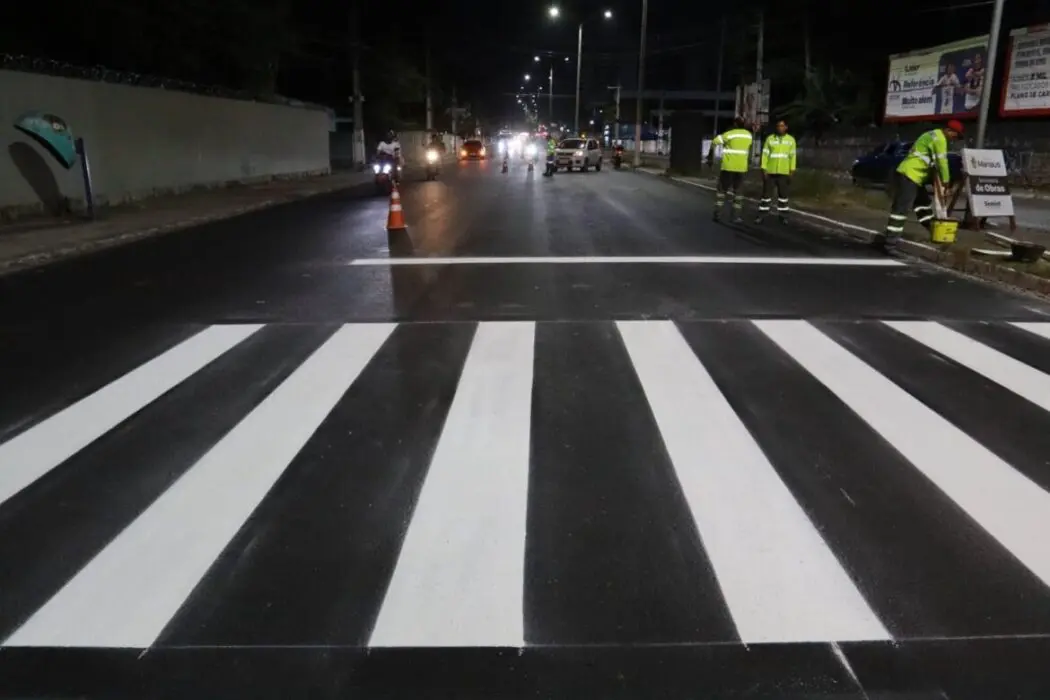 Lóris Cordovil, Constantino Nery e Pedro Teixeira recebem nova sinalização viária