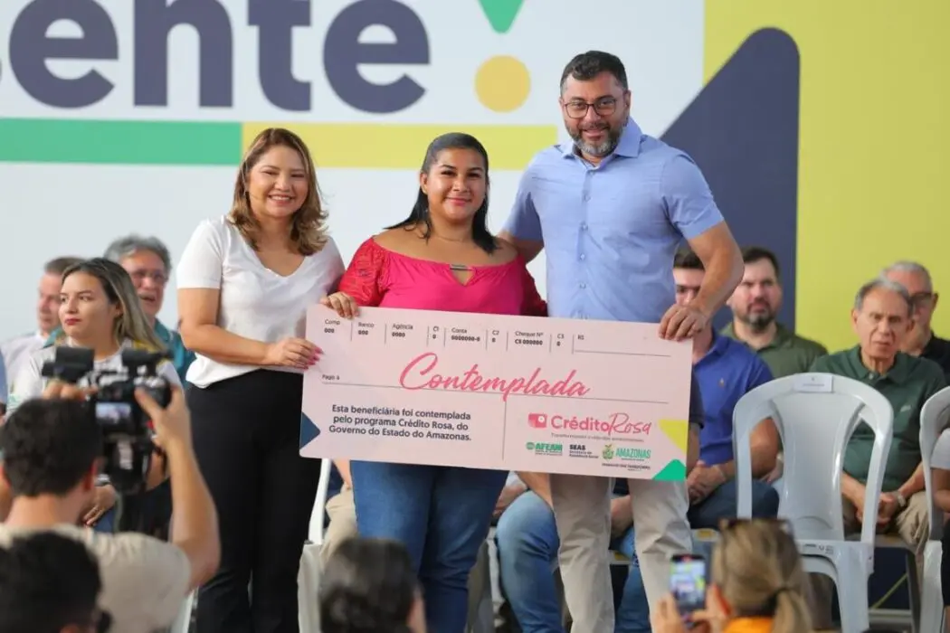 Wilson Lima participa da 13ª edição do Governo Presente com serviços ofertados pela Carreta da Saúde, na zona leste
