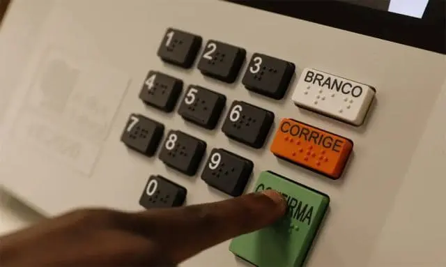Eleitores que não votaram devem justificar ausência até 7 de janeiro